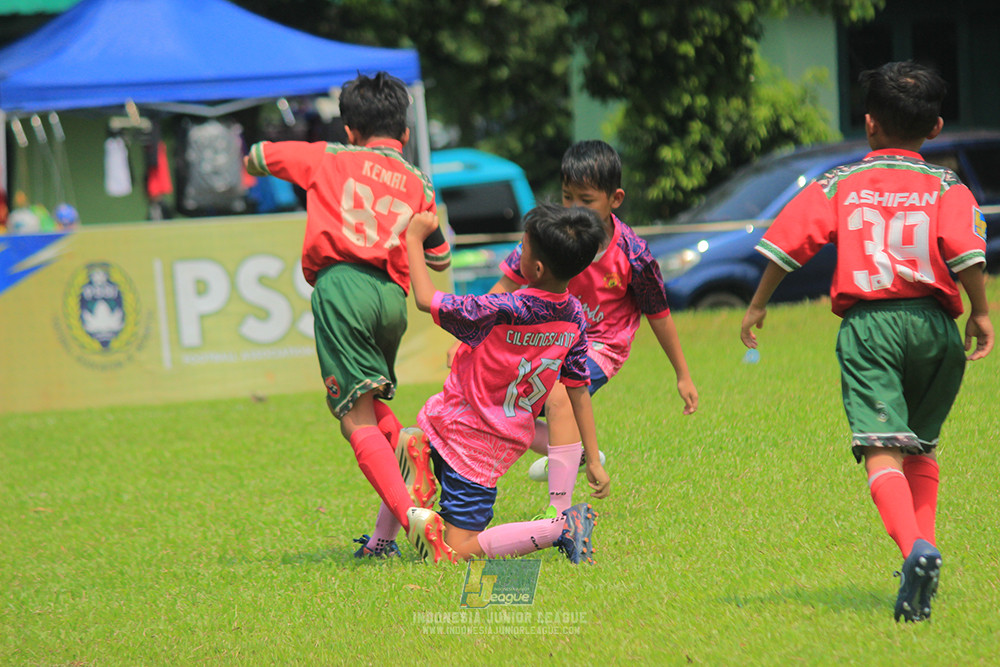 ijl u9 190426 cileungsi united vs wiradhika soccer