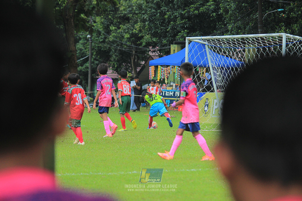 ijl u9 190426 cileungsi united vs wiradhika soccer