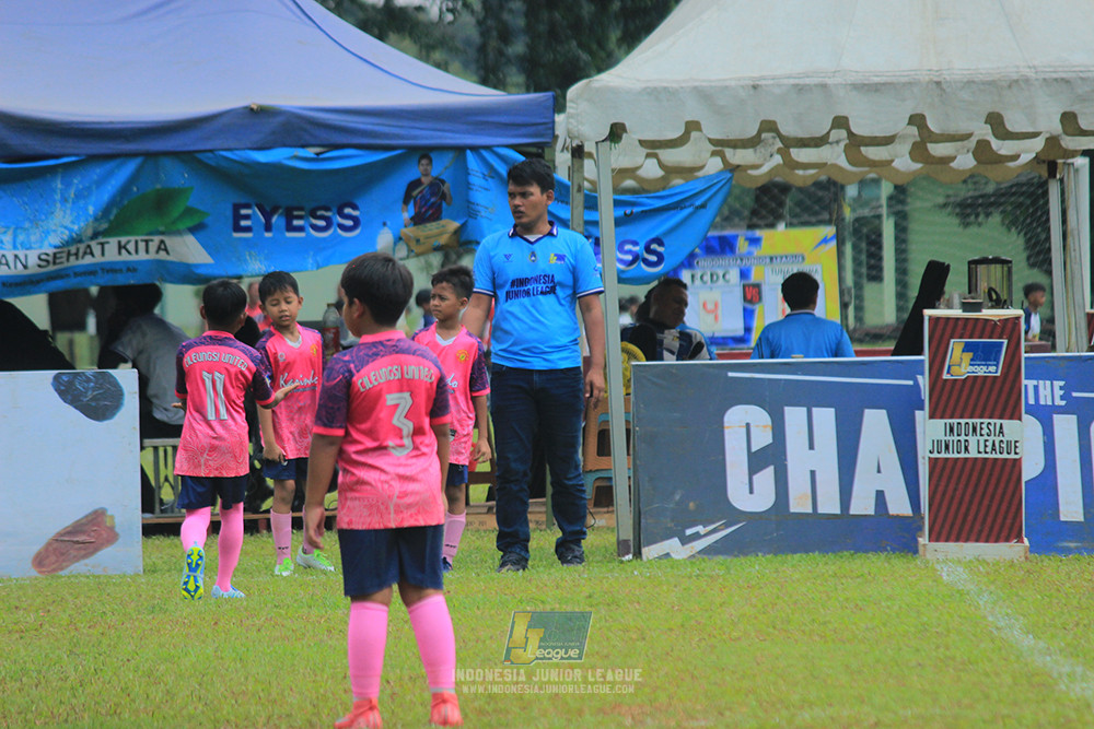 ijl u9 190426 cileungsi united vs wiradhika soccer