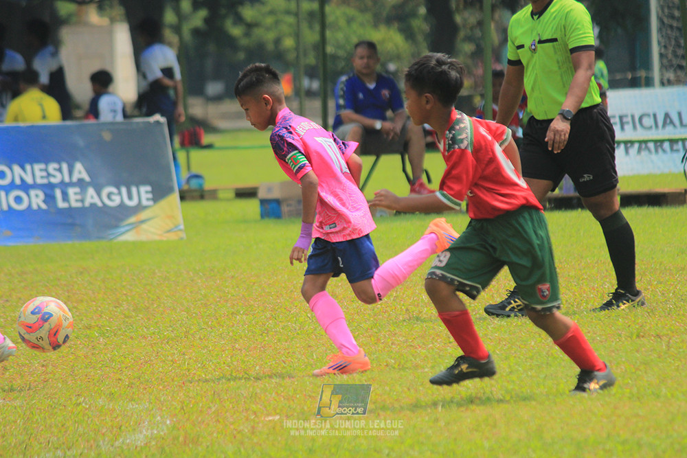 ijl u9 190426 cileungsi united vs wiradhika soccer