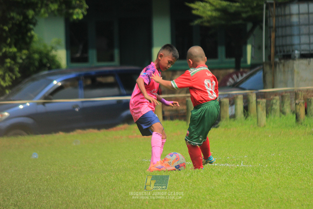 ijl u9 190426 cileungsi united vs wiradhika soccer