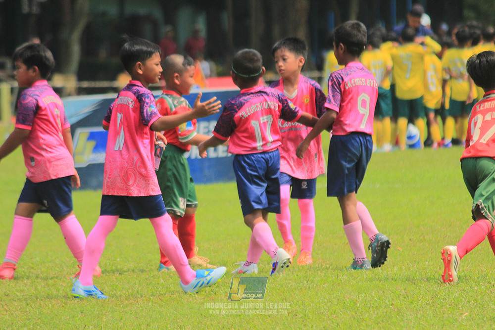 ijl u9 190426 cileungsi united vs wiradhika soccer