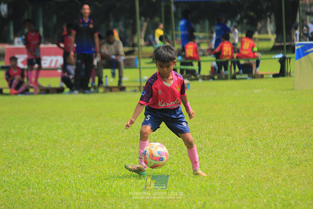 ijl u9 190426 cileungsi united vs wiradhika soccer