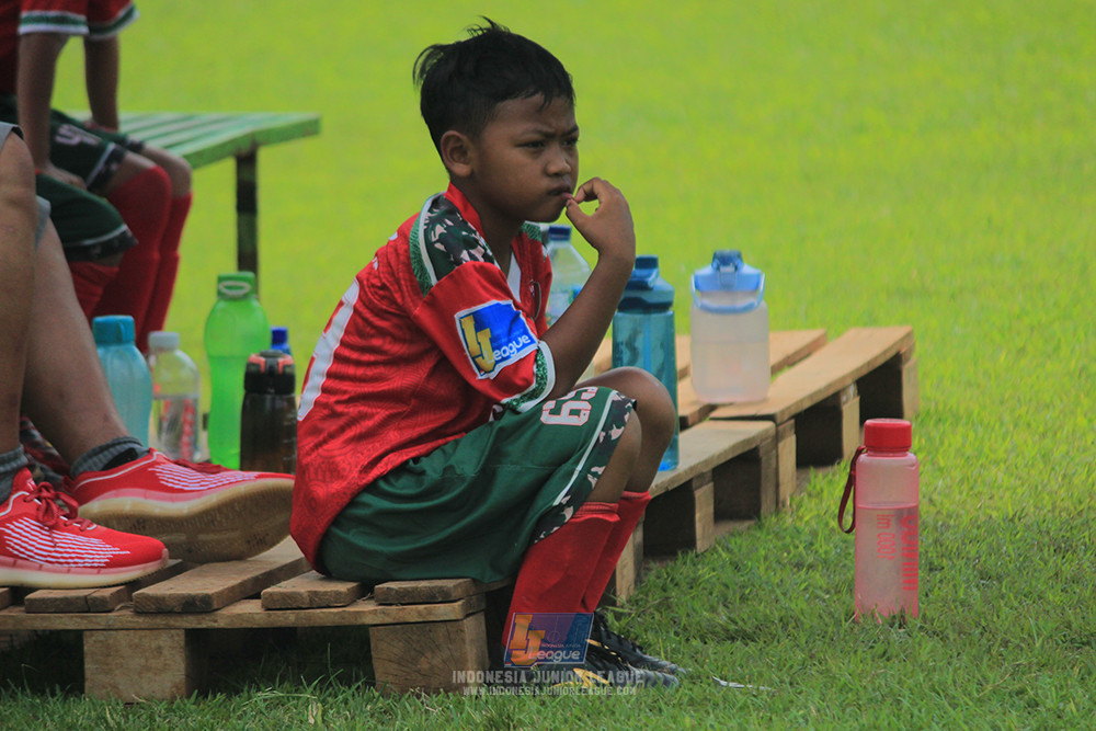 ijl u9 190426 cileungsi united vs wiradhika soccer