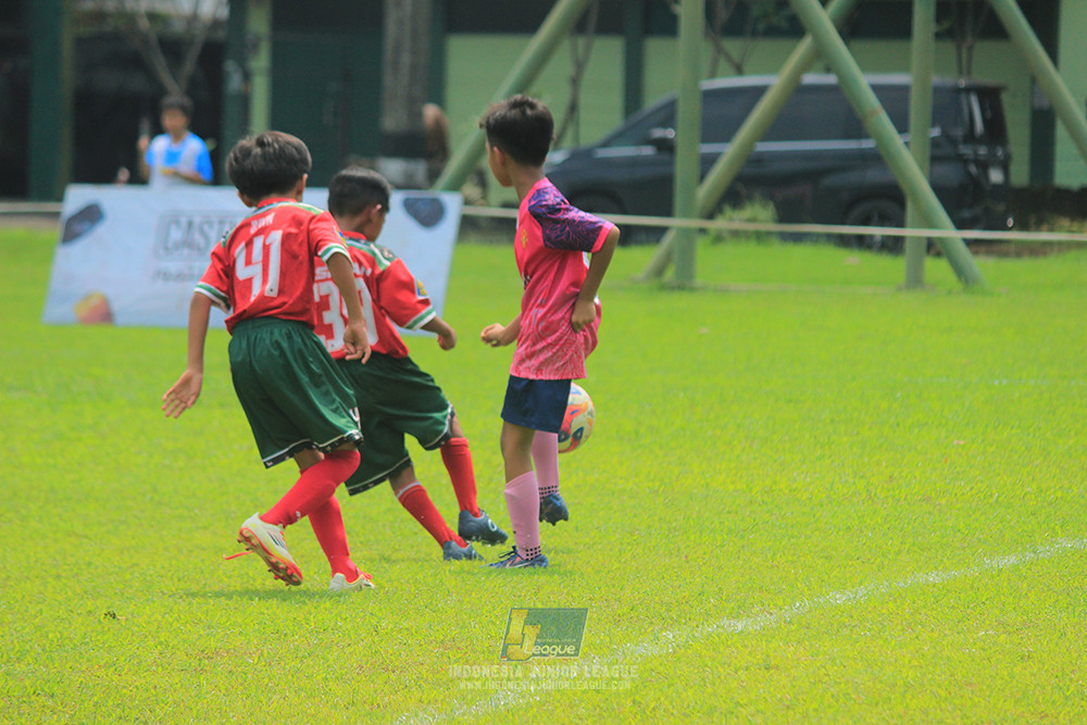ijl u9 190426 cileungsi united vs wiradhika soccer