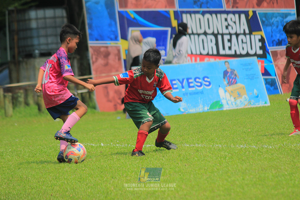 ijl u9 190426 cileungsi united vs wiradhika soccer