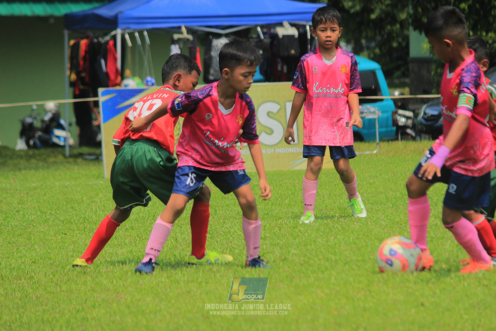 ijl u9 190426 cileungsi united vs wiradhika soccer