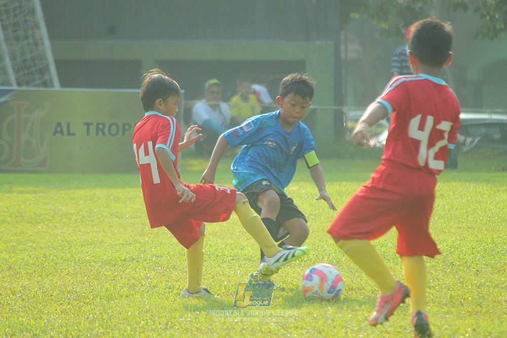 ijl u9 190426 steelford united vs gagak muda