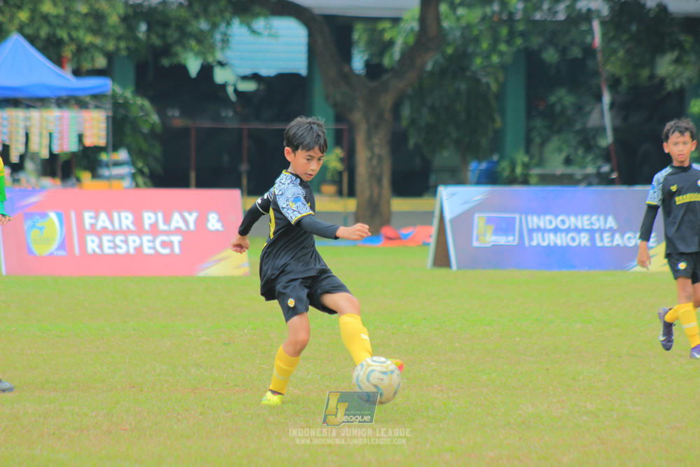 ijlu10 170825 brazillian soccer bintaro vs brazillian soccer lfa