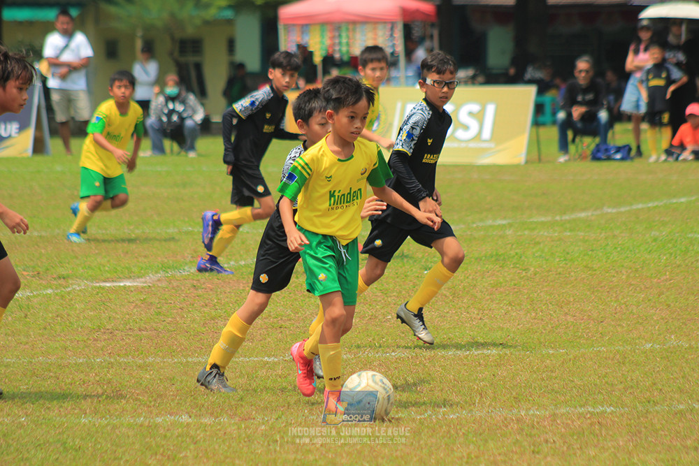 ijlu10 170825 brazillian soccer bintaro vs brazillian soccer lfa