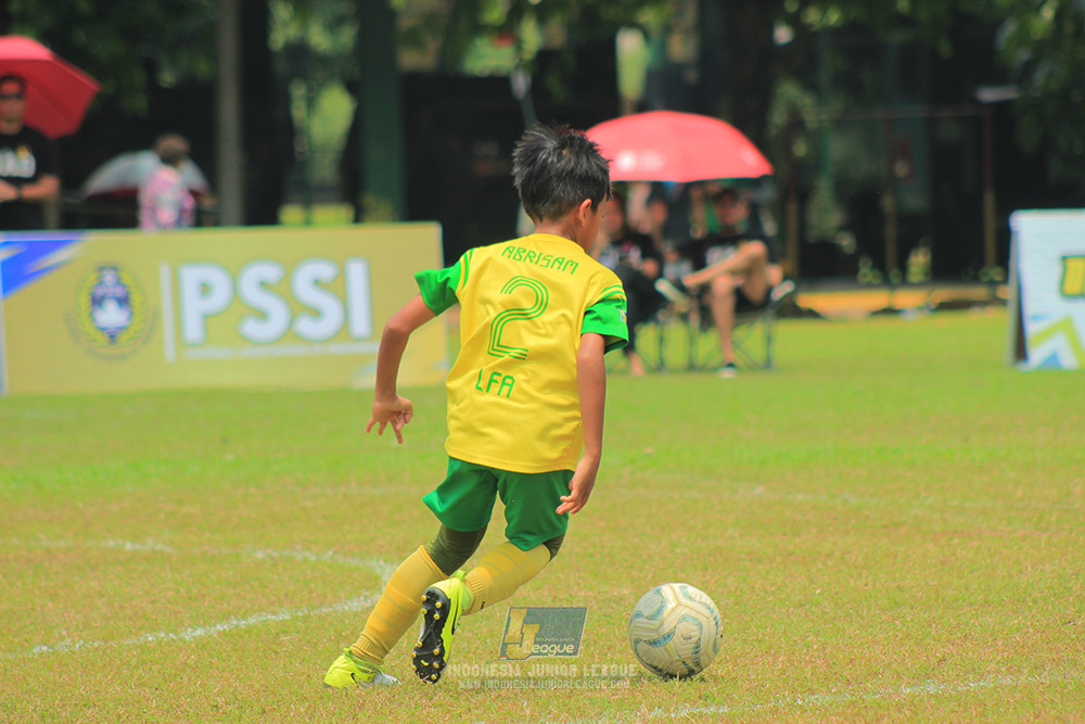 ijlu10 170825 brazillian soccer bintaro vs brazillian soccer lfa