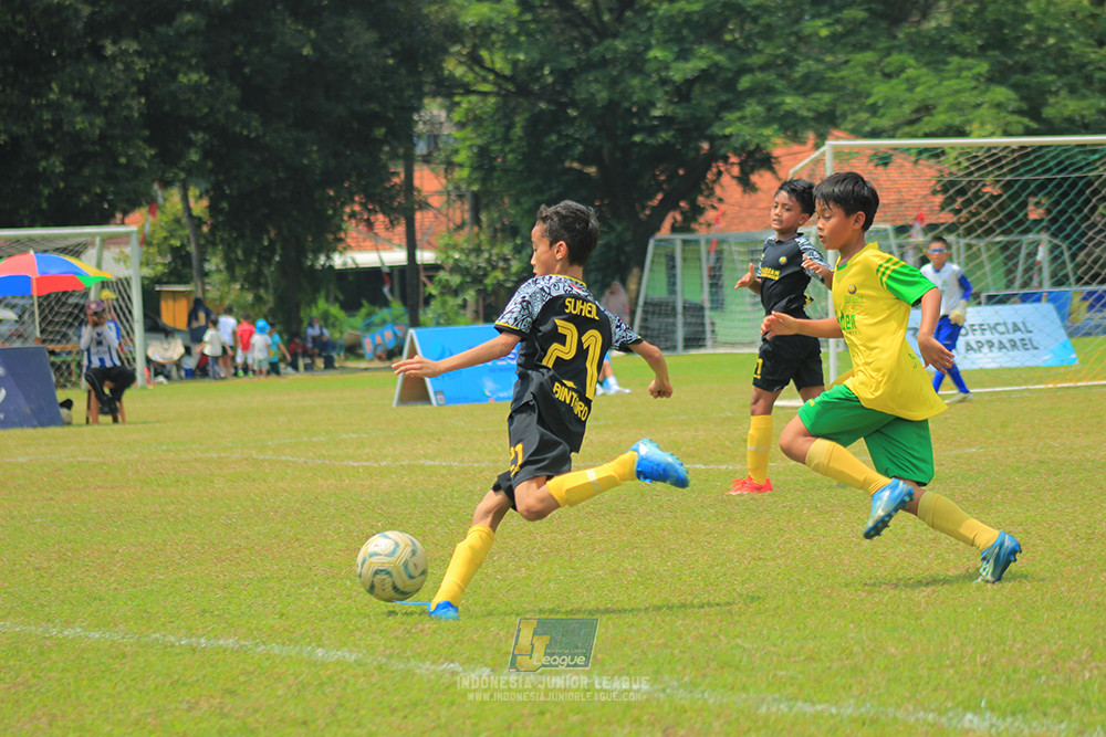 ijlu10 170825 brazillian soccer bintaro vs brazillian soccer lfa