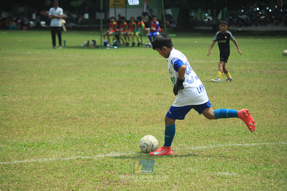 ijlu10 170825 brazillian soccer bintaro vs brazillian soccer lfa