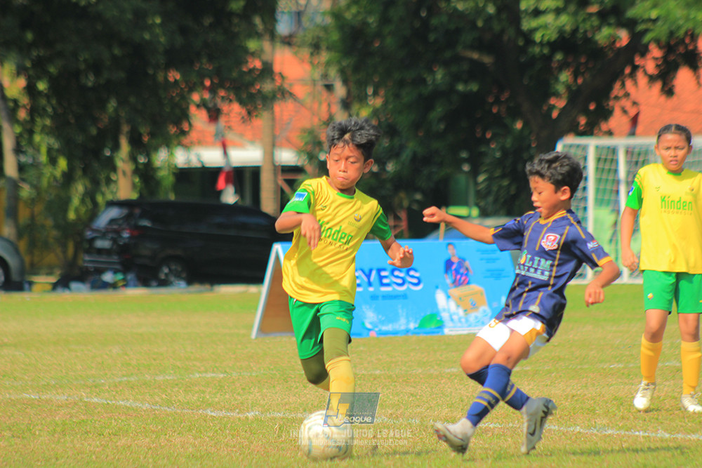 ijlu10 170825 brazillian soccer lfa vs pelita jaya soccer school