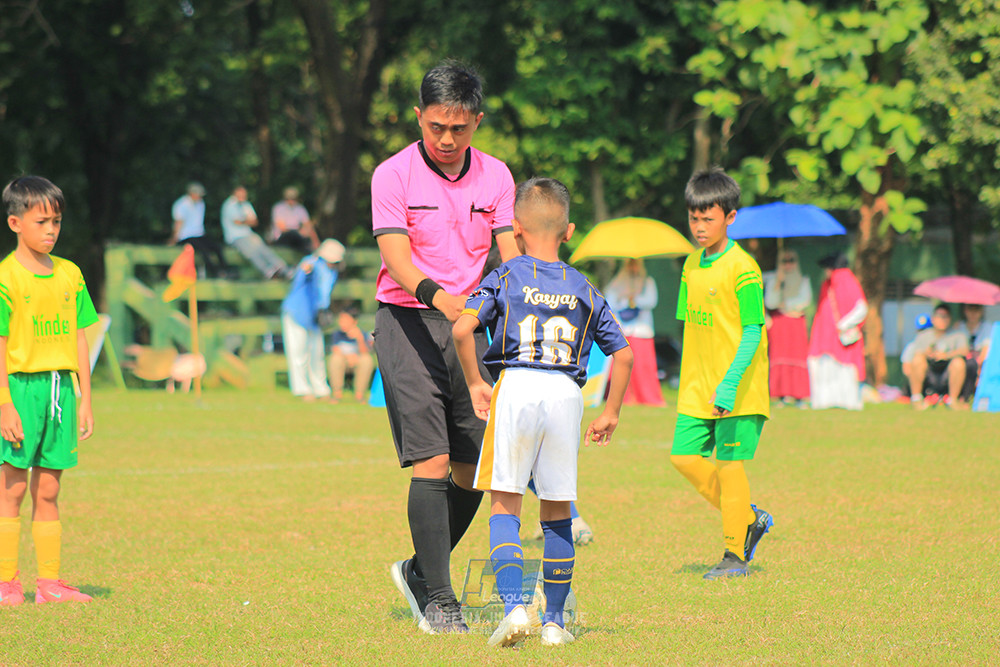 ijlu10 170825 brazillian soccer lfa vs pelita jaya soccer school