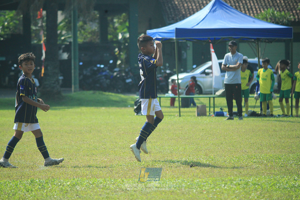ijlu10 170825 brazillian soccer lfa vs pelita jaya soccer school