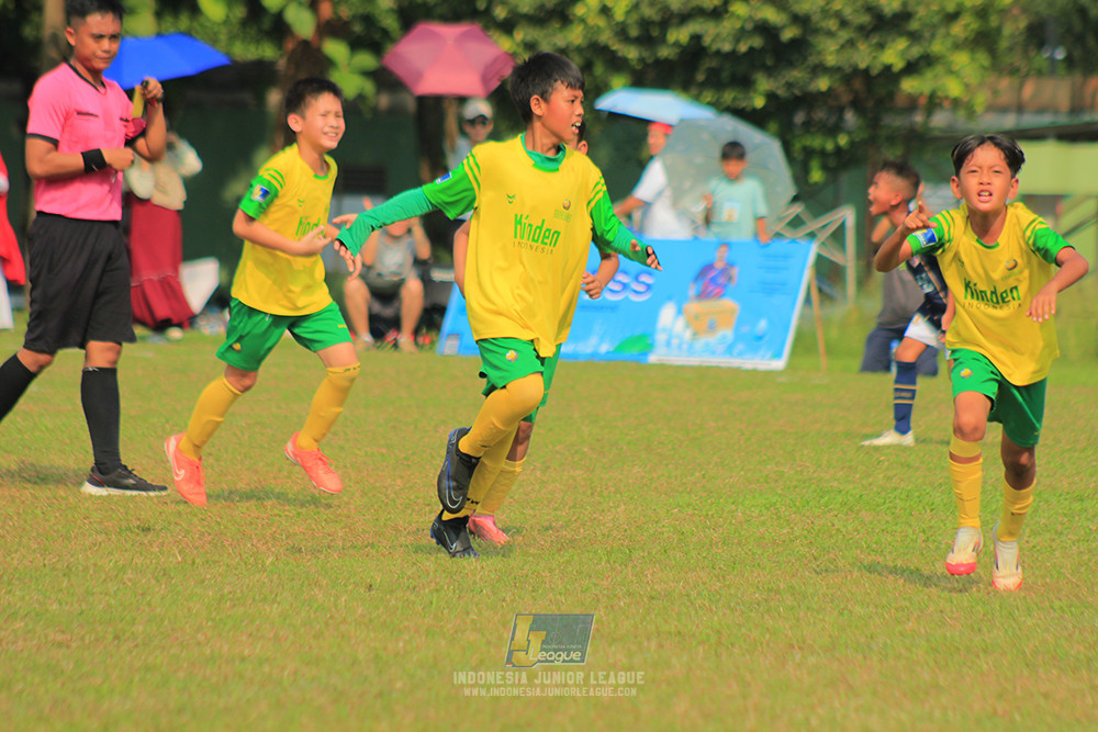 ijlu10 170825 brazillian soccer lfa vs pelita jaya soccer school