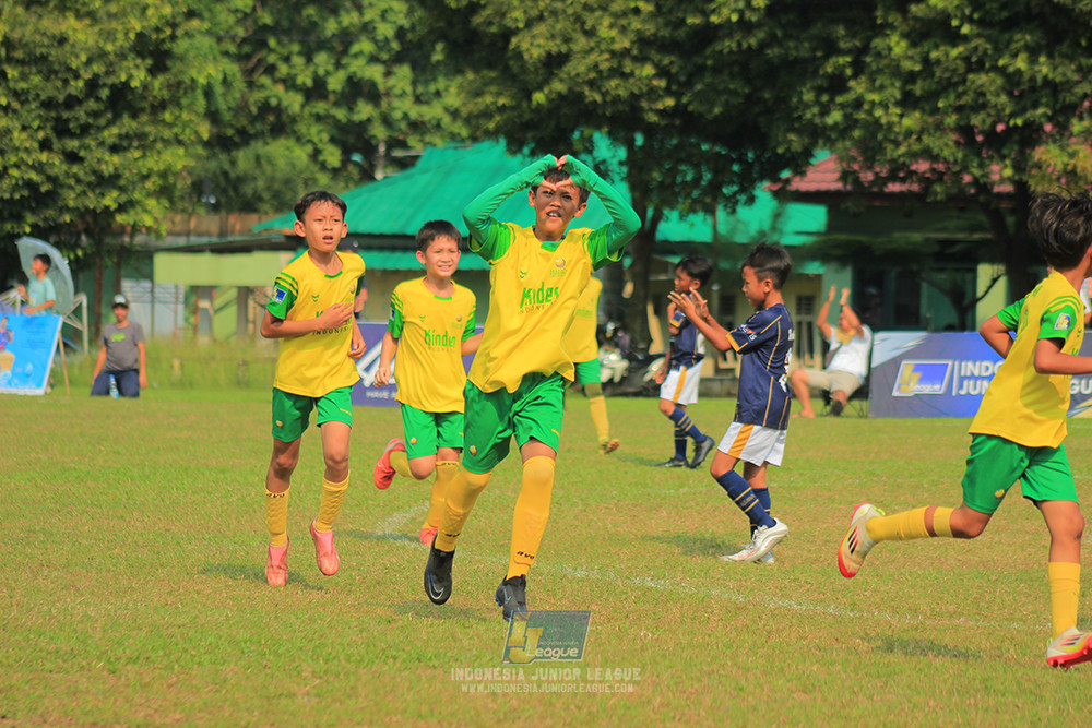 ijlu10 170825 brazillian soccer lfa vs pelita jaya soccer school
