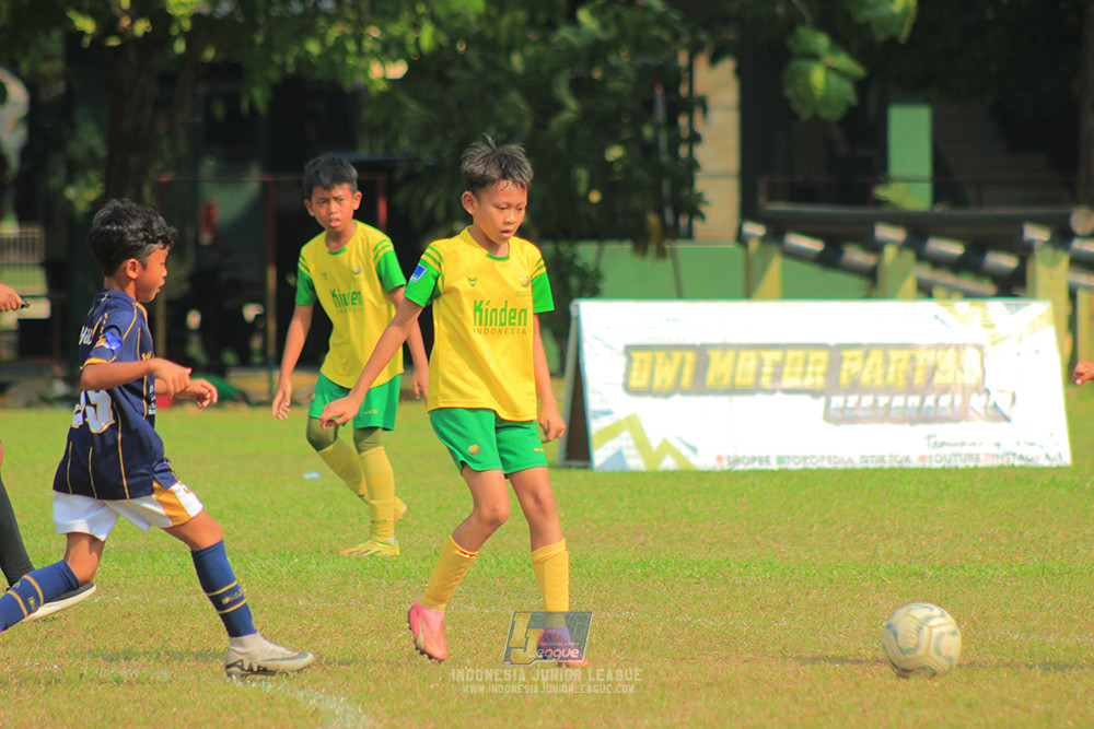ijlu10 170825 brazillian soccer lfa vs pelita jaya soccer school