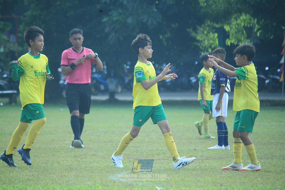 ijlu10 170825 brazillian soccer lfa vs pelita jaya soccer school