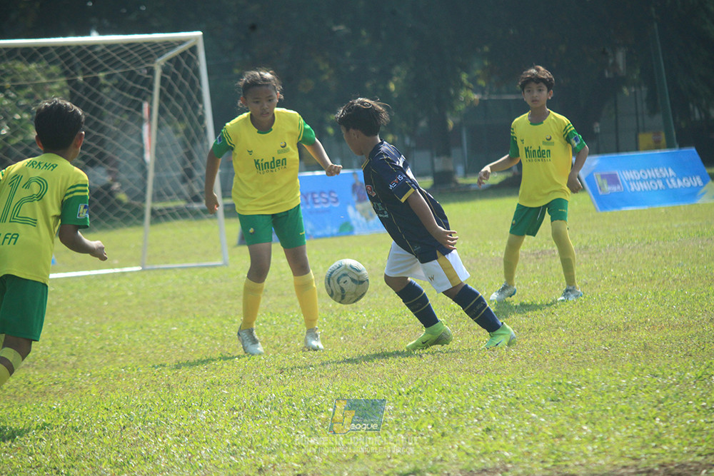 ijlu10 170825 brazillian soccer lfa vs pelita jaya soccer school