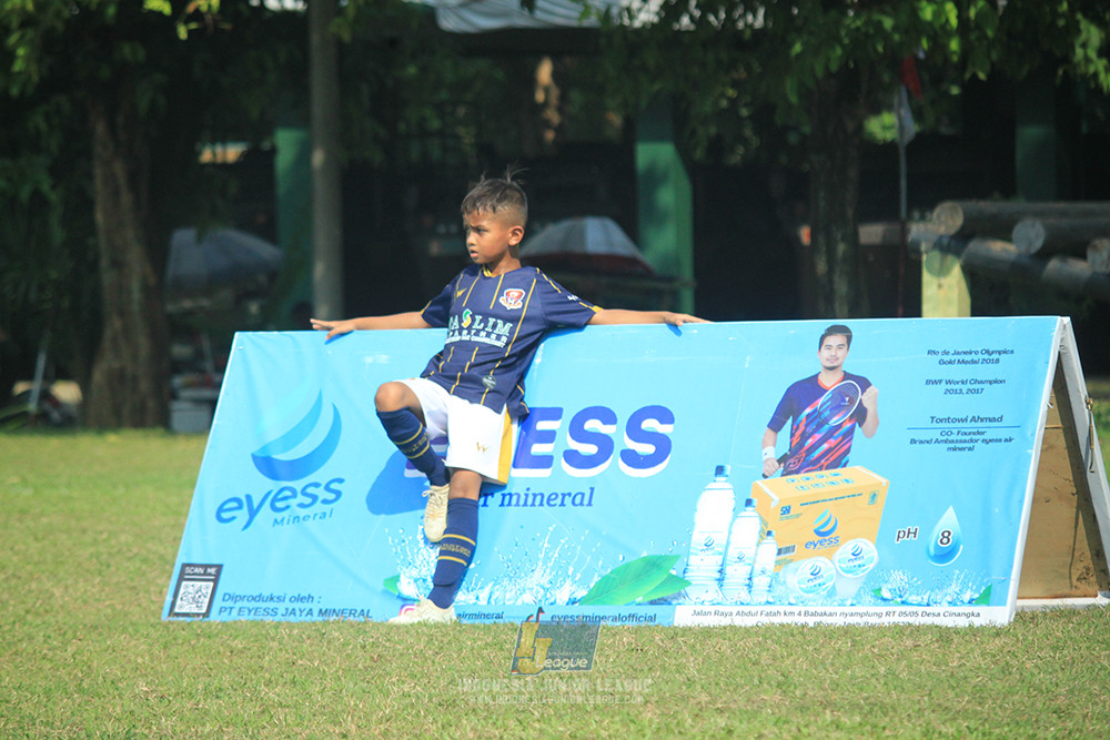 ijlu10 170825 brazillian soccer lfa vs pelita jaya soccer school