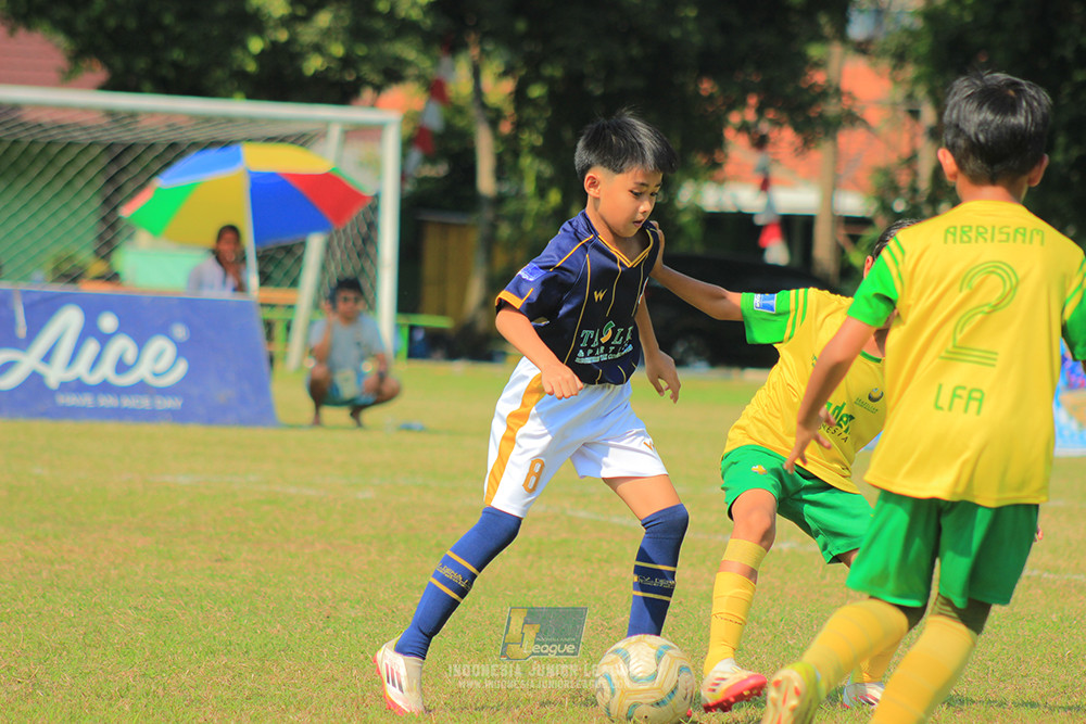 ijlu10 170825 brazillian soccer lfa vs pelita jaya soccer school