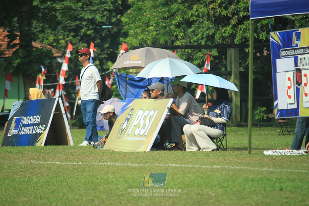 ijlu10 170825 brazillian soccer lfa vs pelita jaya soccer school