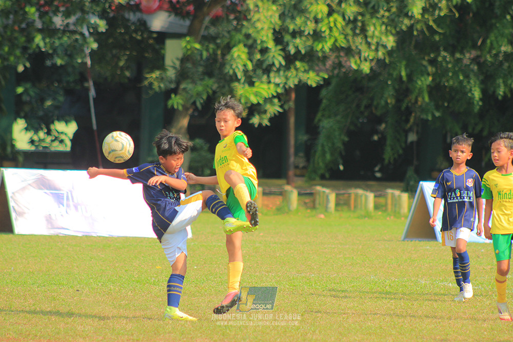 ijlu10 170825 brazillian soccer lfa vs pelita jaya soccer school