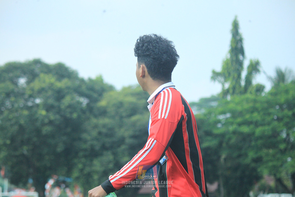 ijlu10 170825 brazillian soccer lfa vs pelita jaya soccer school