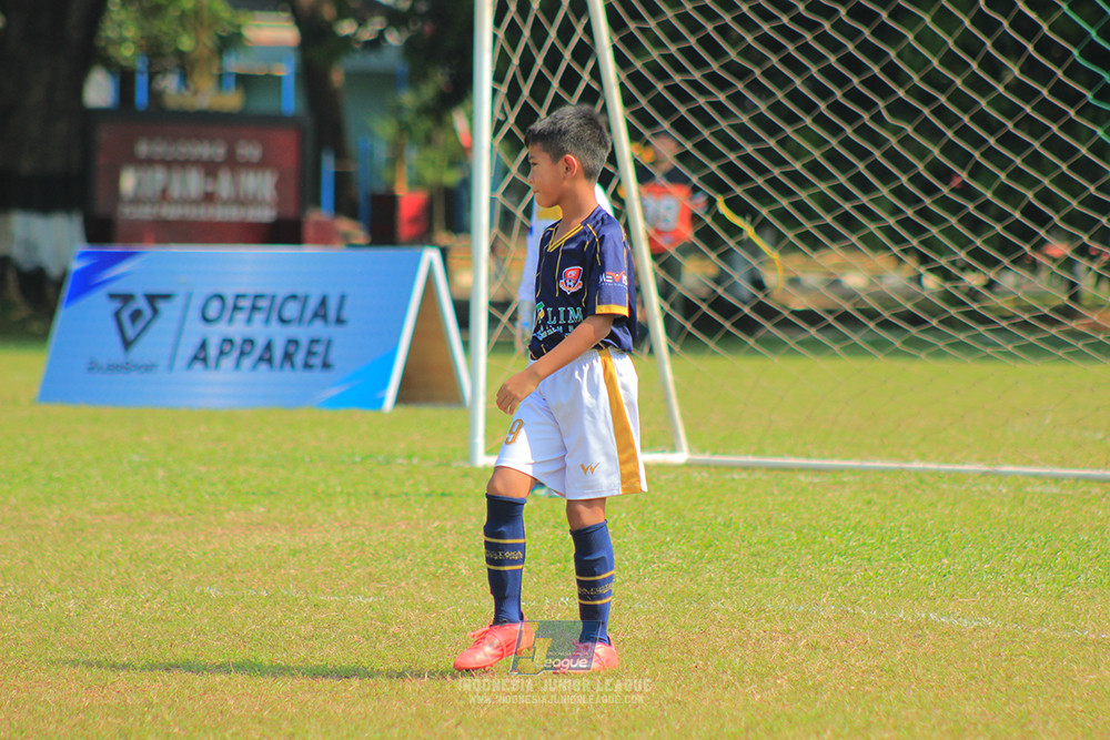 ijlu10 170825 brazillian soccer lfa vs pelita jaya soccer school