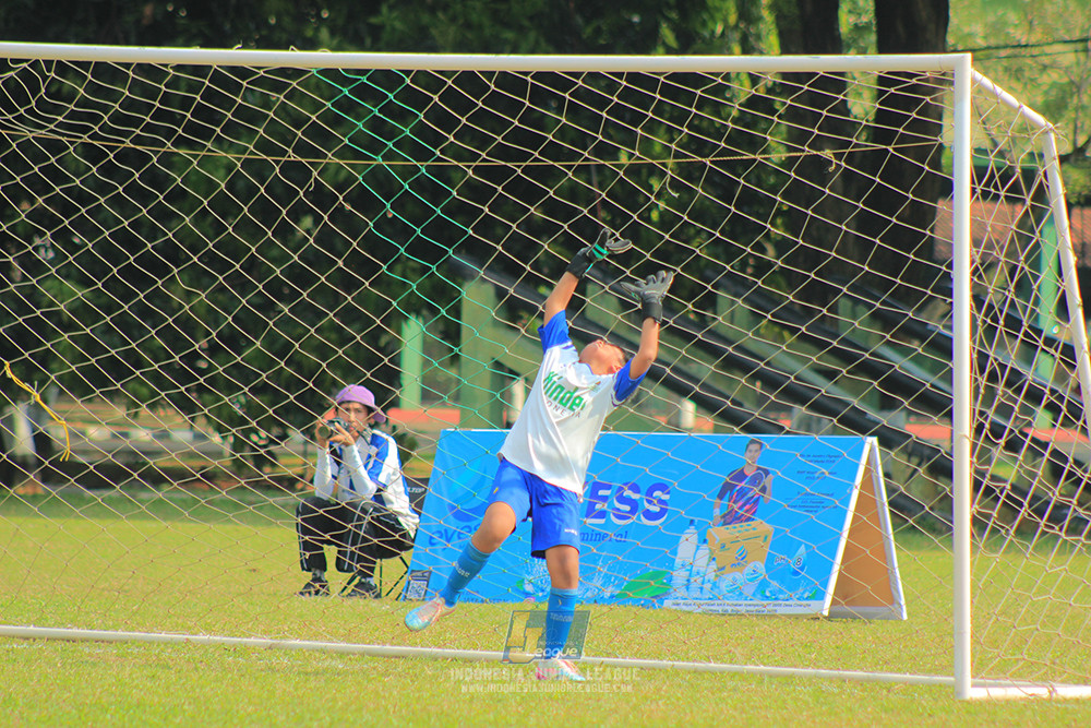 ijlu10 170825 brazillian soccer lfa vs pelita jaya soccer school