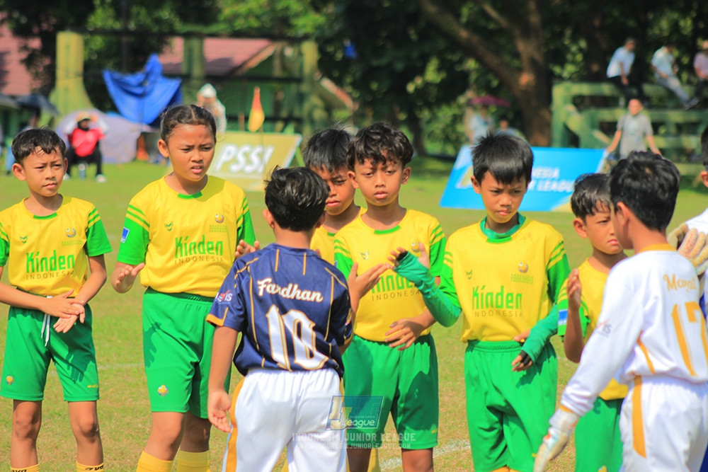ijlu10 170825 brazillian soccer lfa vs pelita jaya soccer school