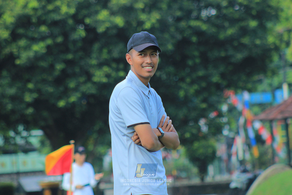 ijlu10 170825 brazillian soccer lfa vs pelita jaya soccer school
