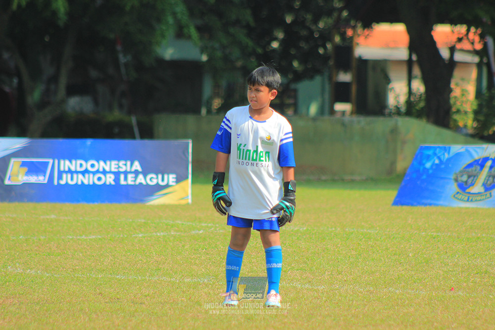 ijlu10 170825 brazillian soccer lfa vs pelita jaya soccer school