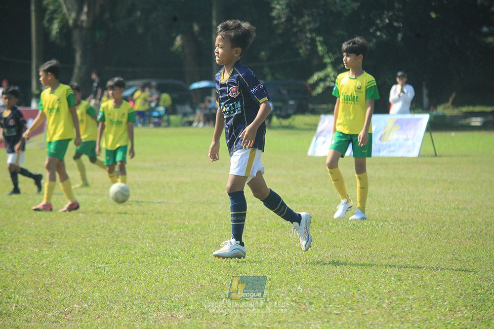 ijlu10 170825 brazillian soccer lfa vs pelita jaya soccer school