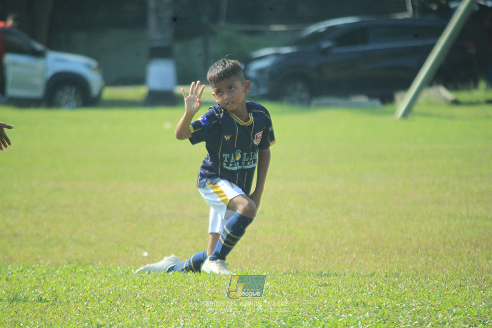 ijlu10 170825 brazillian soccer lfa vs pelita jaya soccer school