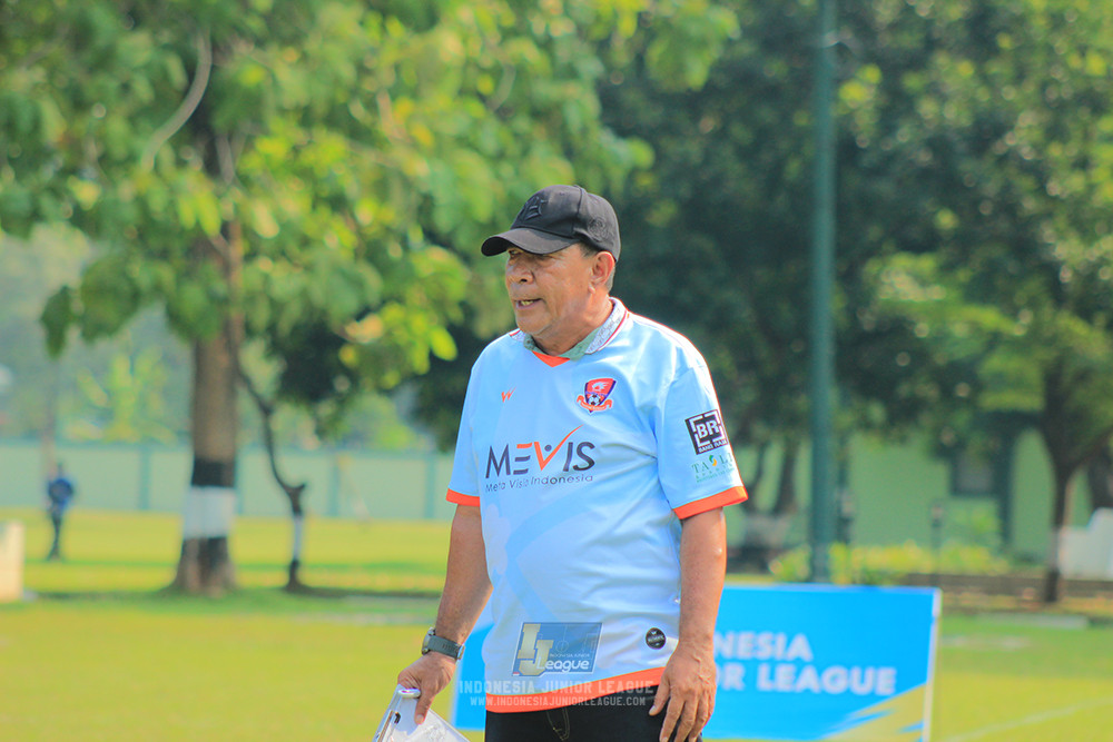 ijlu10 170825 brazillian soccer lfa vs pelita jaya soccer school