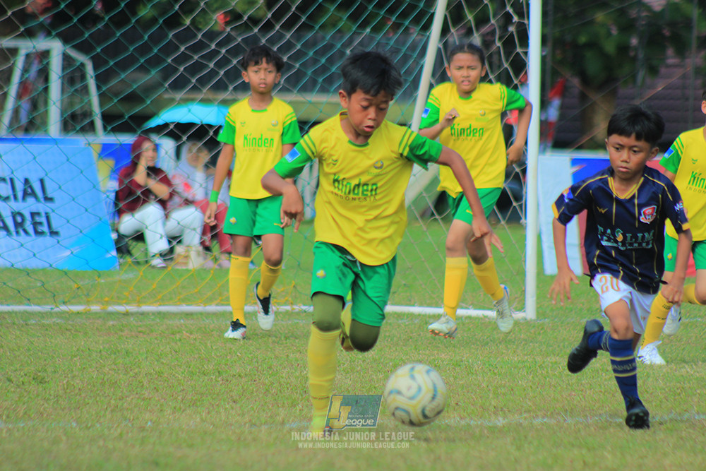ijlu10 170825 brazillian soccer lfa vs pelita jaya soccer school