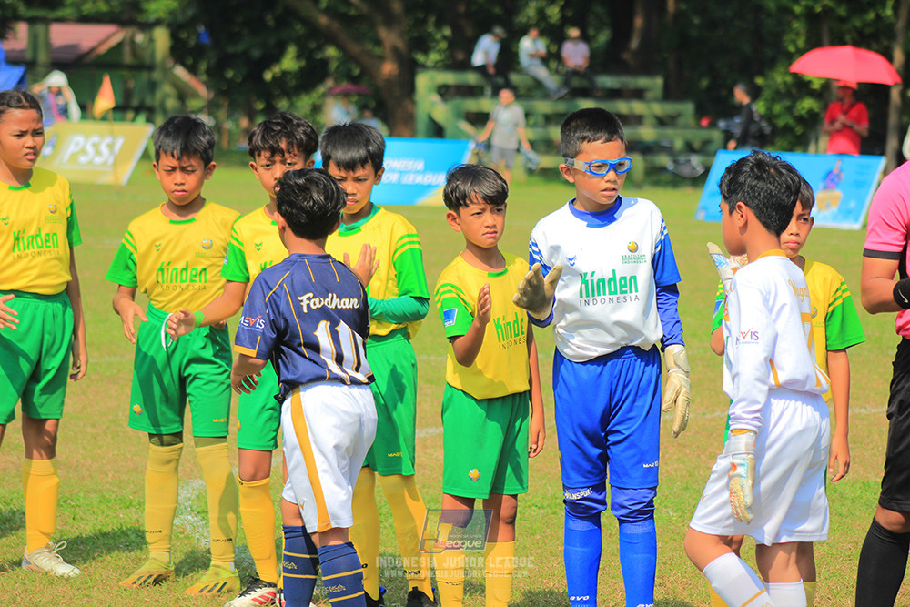 ijlu10 170825 brazillian soccer lfa vs pelita jaya soccer school