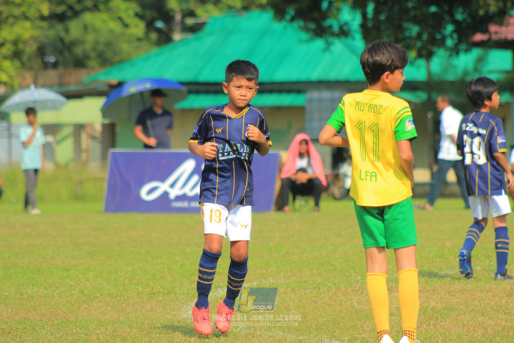 ijlu10 170825 brazillian soccer lfa vs pelita jaya soccer school