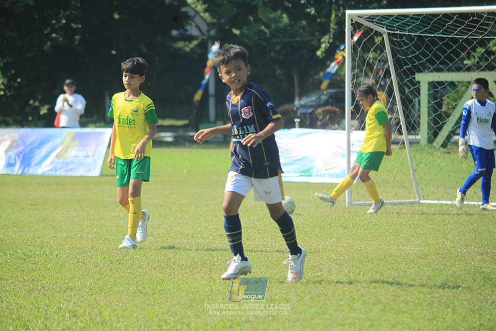 ijlu10 170825 brazillian soccer lfa vs pelita jaya soccer school