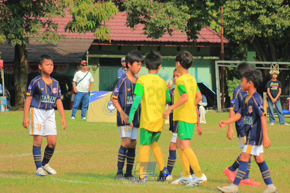 ijlu10 170825 brazillian soccer lfa vs pelita jaya soccer school