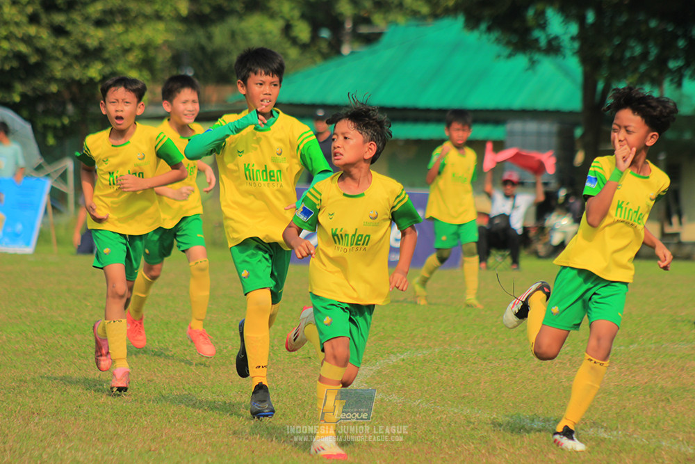 ijlu10 170825 brazillian soccer lfa vs pelita jaya soccer school