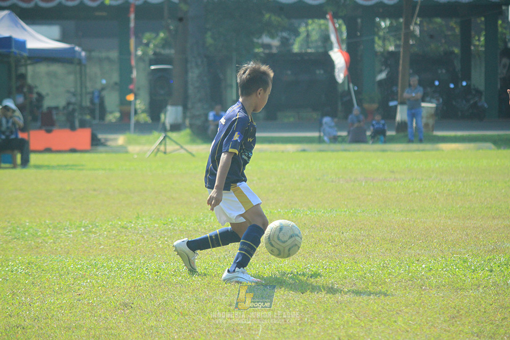 ijlu10 170825 brazillian soccer lfa vs pelita jaya soccer school