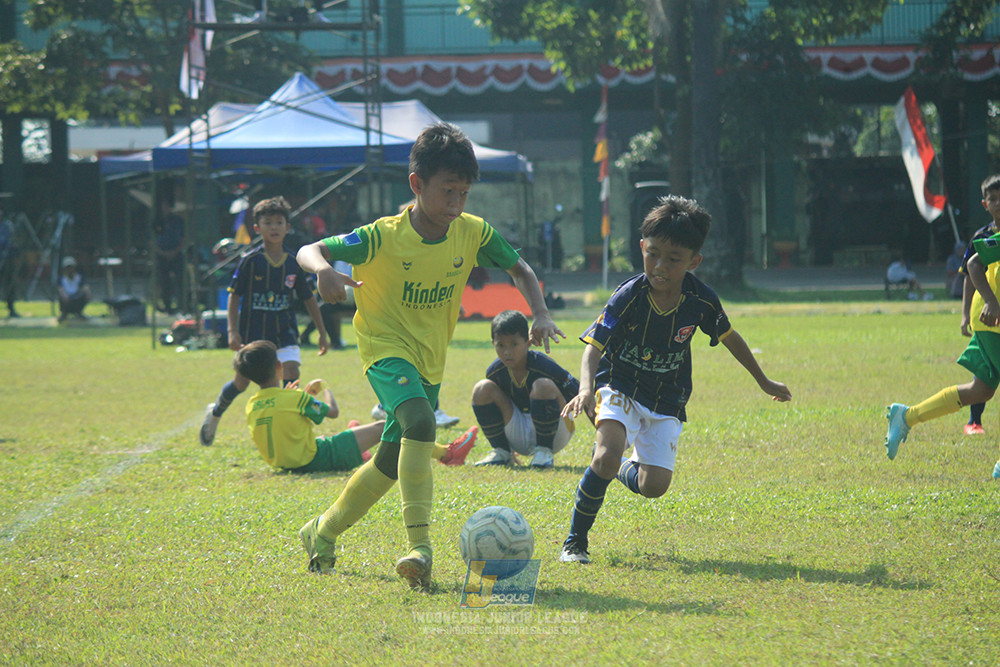 ijlu10 170825 brazillian soccer lfa vs pelita jaya soccer school