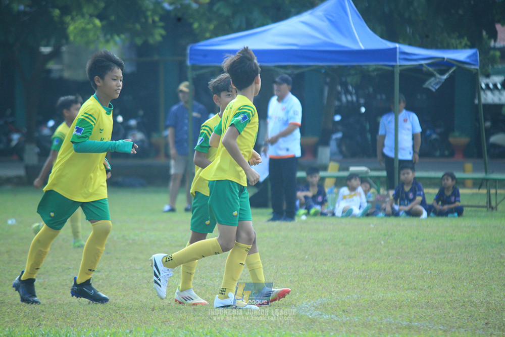 ijlu10 170825 brazillian soccer lfa vs pelita jaya soccer school