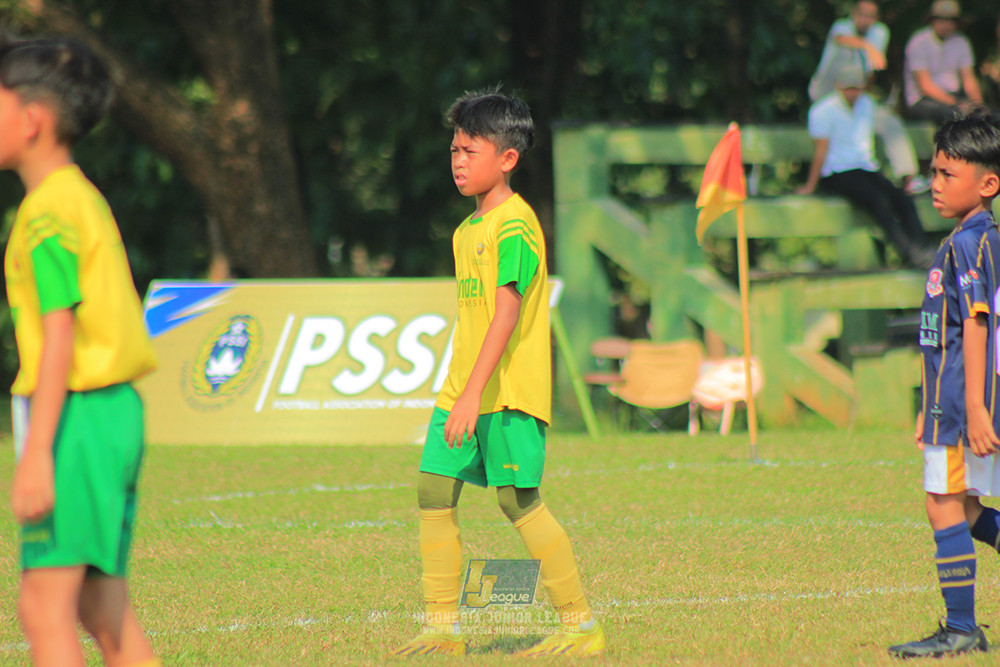 ijlu10 170825 brazillian soccer lfa vs pelita jaya soccer school
