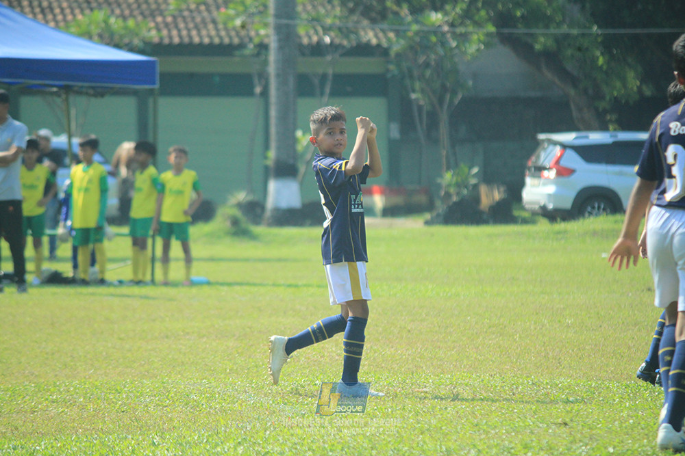 ijlu10 170825 brazillian soccer lfa vs pelita jaya soccer school