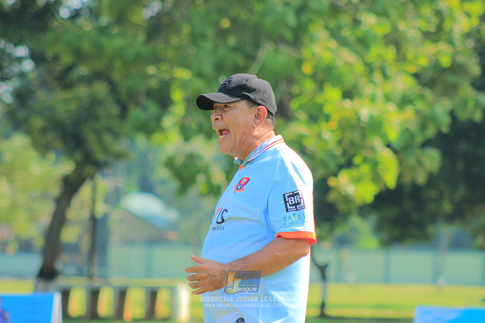ijlu10 170825 brazillian soccer lfa vs pelita jaya soccer school